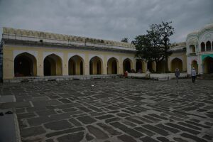 Read more about the article Aurangazeb Tomb