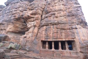 Read more about the article Badami Caves